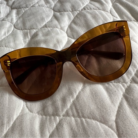 sunglasses - Picture 3 of 10